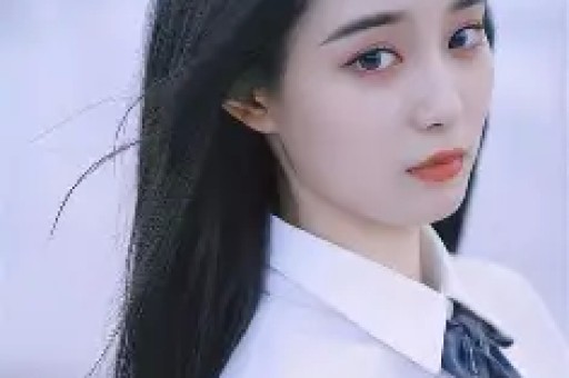 女主浮出水面！马克龙被爱妻“掌掴”线岁身姿饱满