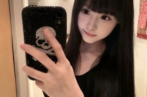 从一夜爆红到人设崩塌郭有才最大的失误就是关闭直播打赏