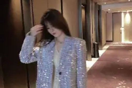 揭开当红女星的黑历史照片背后的真实故事